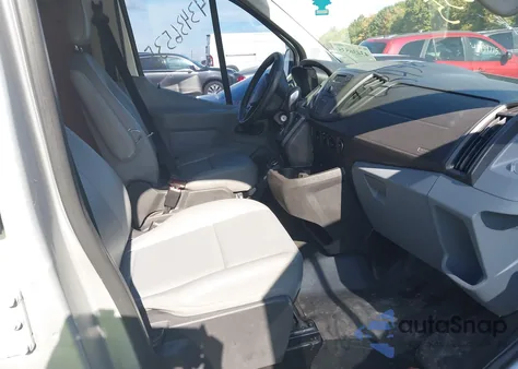 2017 Ford Transit-250 z USA, uszkodzony, nr VIN 1FTYR1ZM0HKB52462